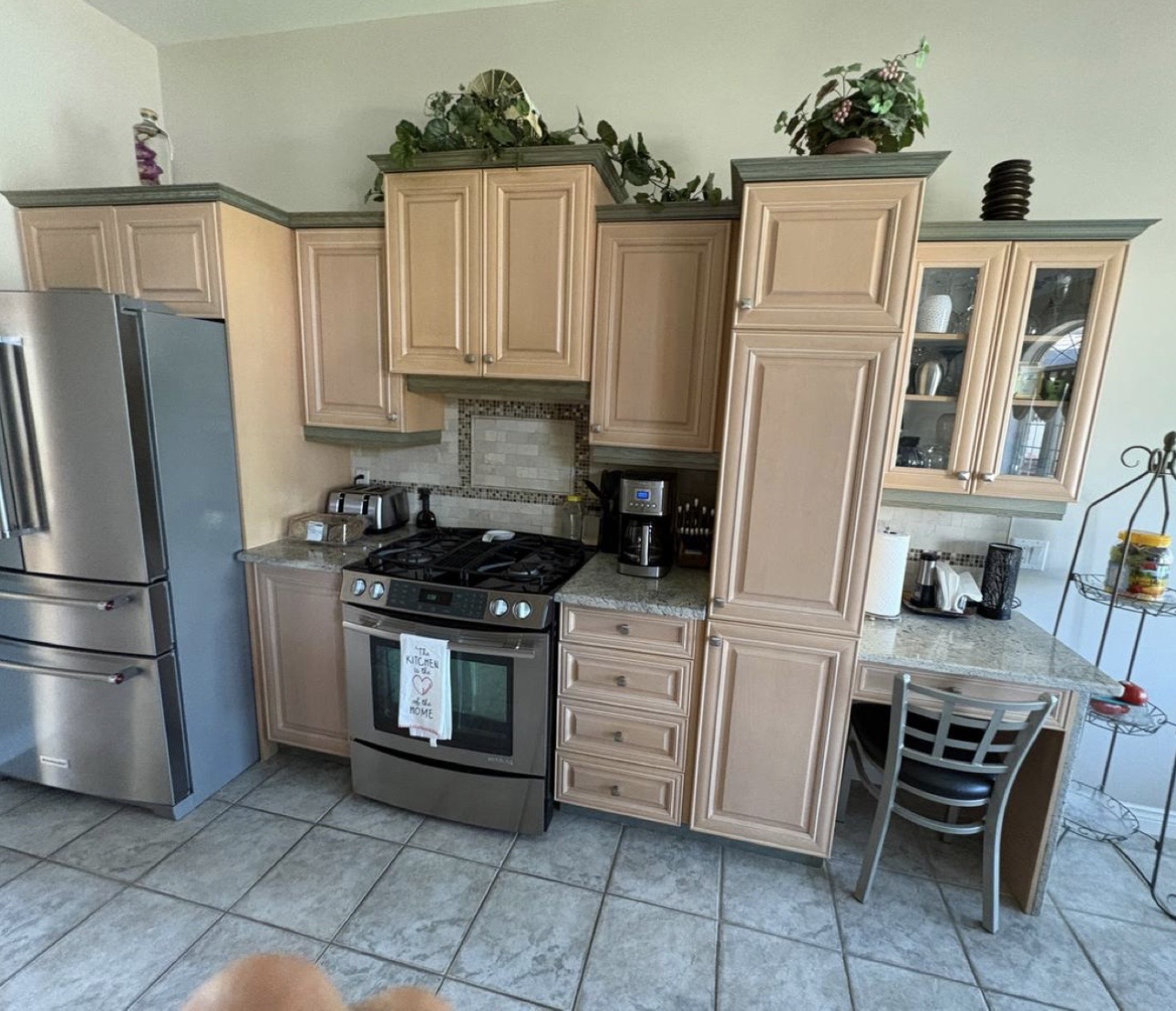 Light wood kitchen cabinets before dark refinishing